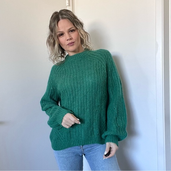 Aritzia Wilfred Saba Sweater in Green - Picture 2 of 14